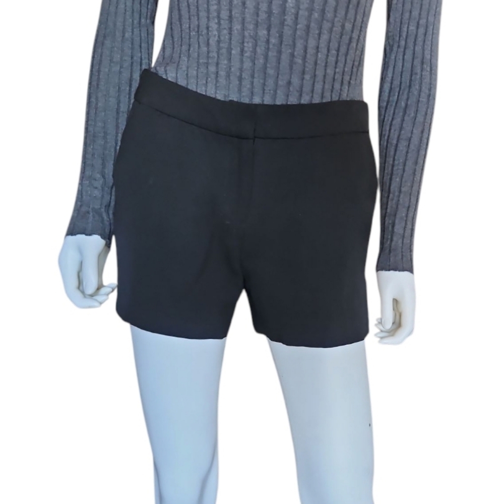 JI OH | Black Tailored Wool Shorts in Size 4